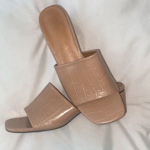 Summer sandals